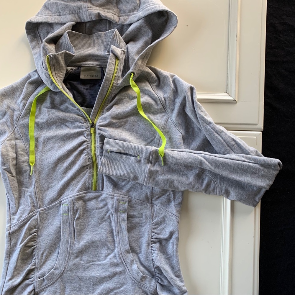 Women’s Athleta XSmall workout hoodie zip up